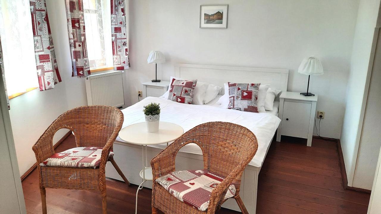 Hotel Strelnice Teplice nad Metují Eksteriør billede
