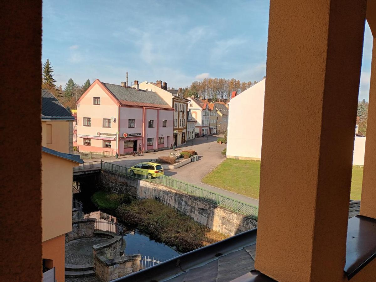 Hotel Strelnice Teplice nad Metují Eksteriør billede