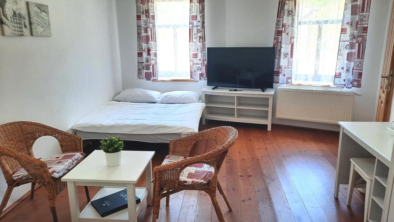 Hotel Strelnice Teplice nad Metují Eksteriør billede