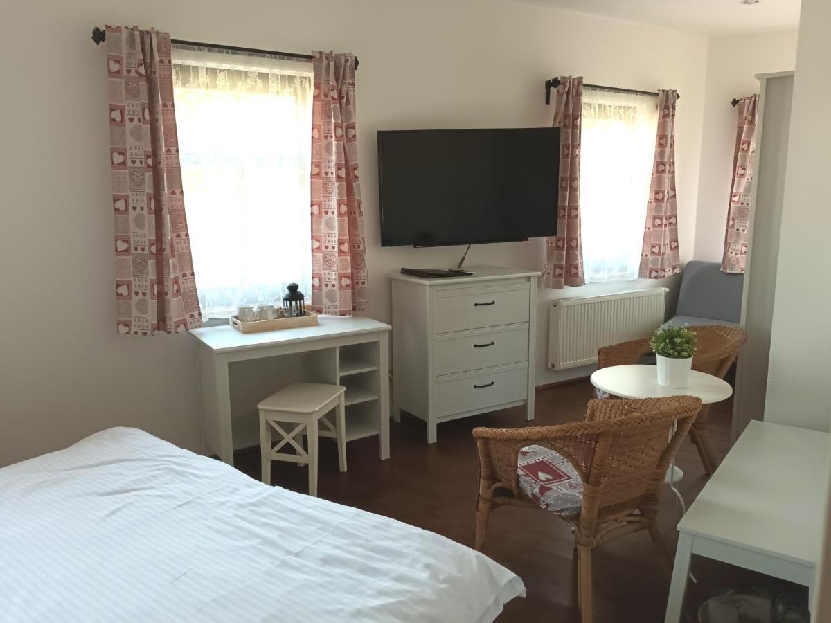 Hotel Strelnice Teplice nad Metují Eksteriør billede