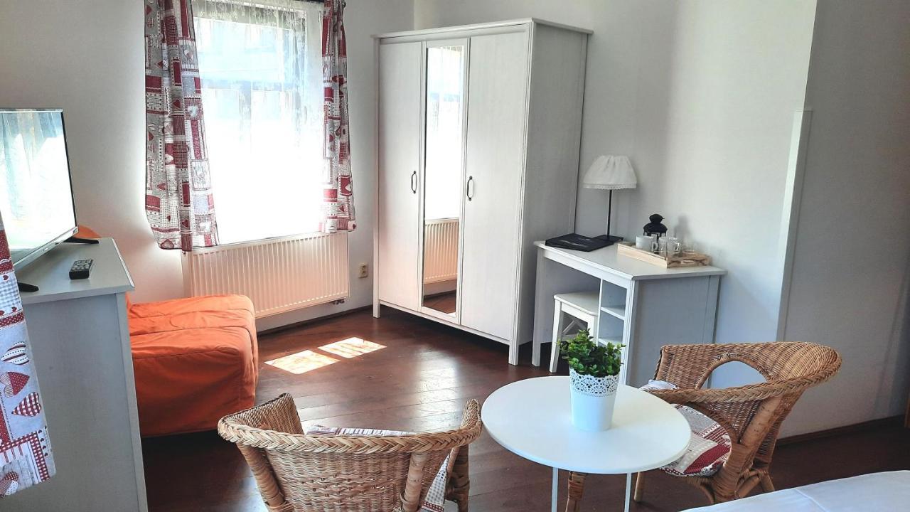 Hotel Strelnice Teplice nad Metují Eksteriør billede