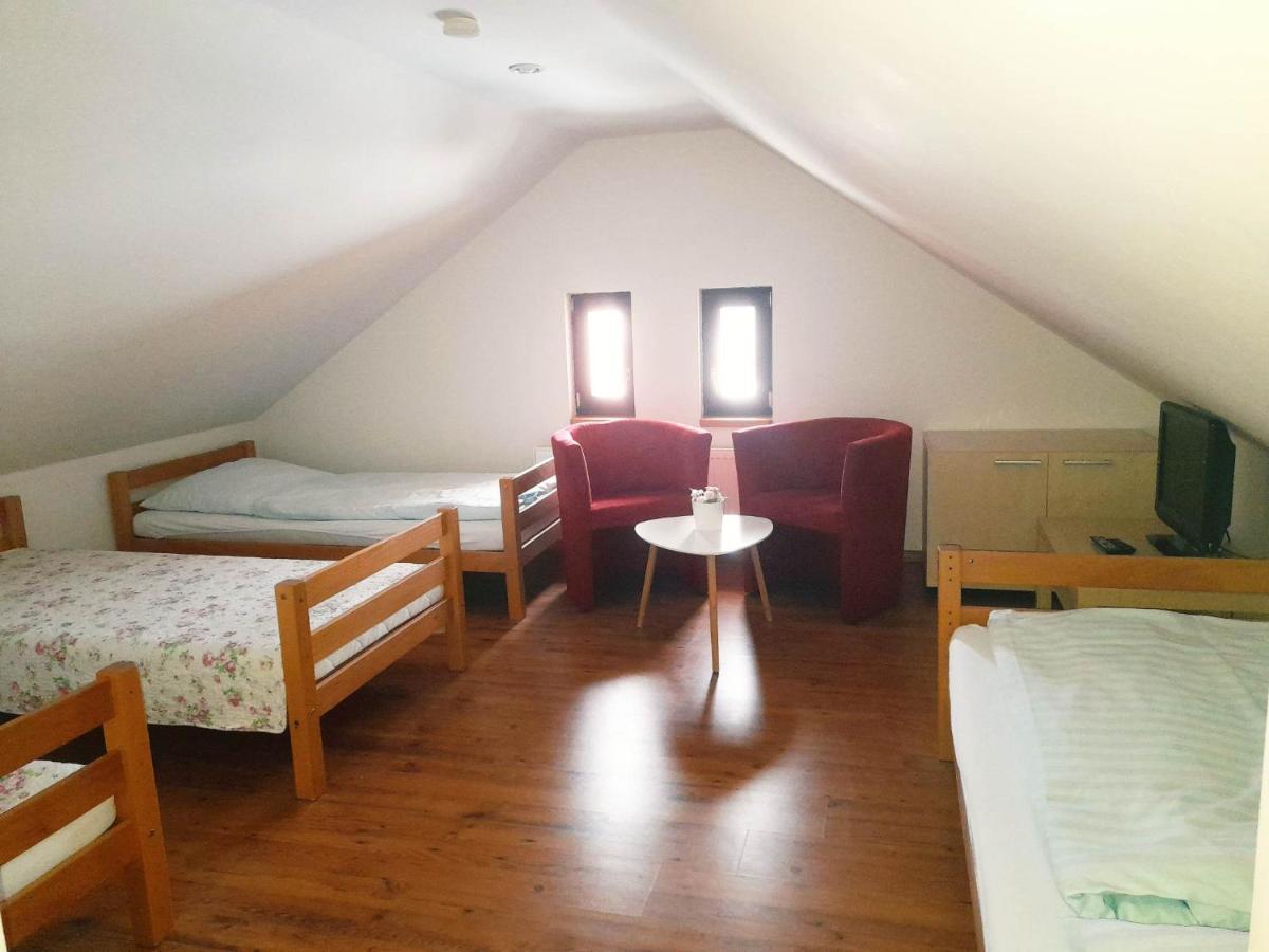 Hotel Strelnice Teplice nad Metují Eksteriør billede