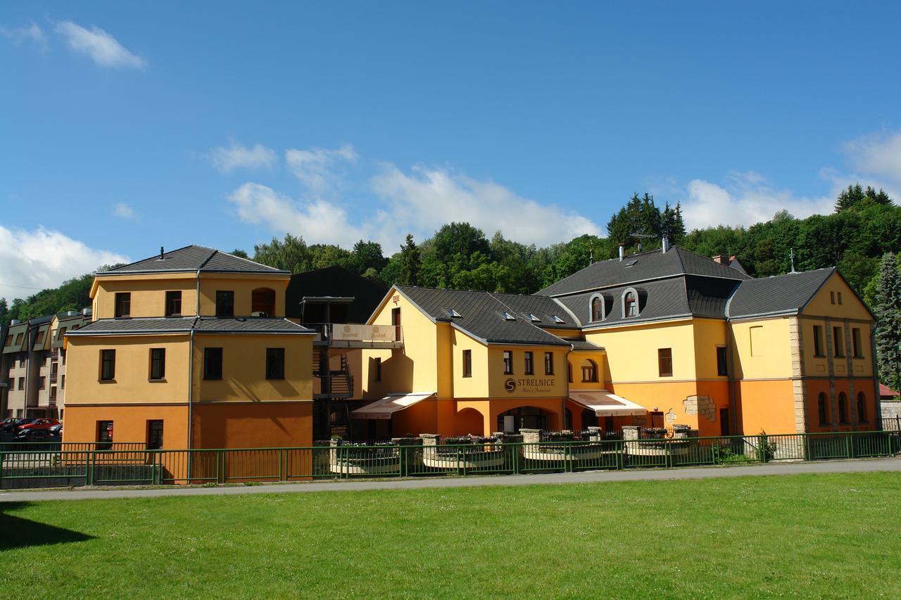 Hotel Strelnice Teplice nad Metují Eksteriør billede