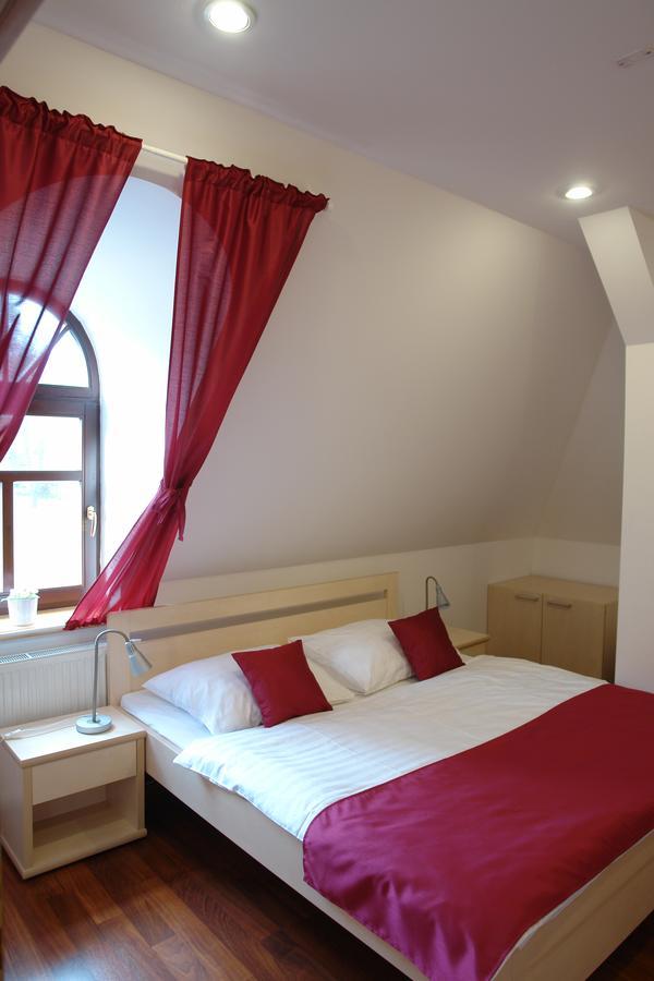 Hotel Strelnice Teplice nad Metují Eksteriør billede