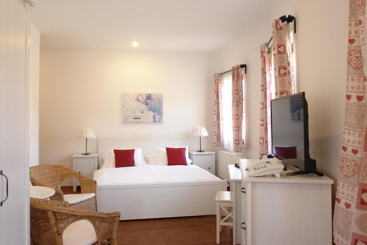 Hotel Strelnice Teplice nad Metují Eksteriør billede